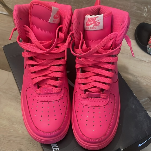 Like new - Picture 2 of 3